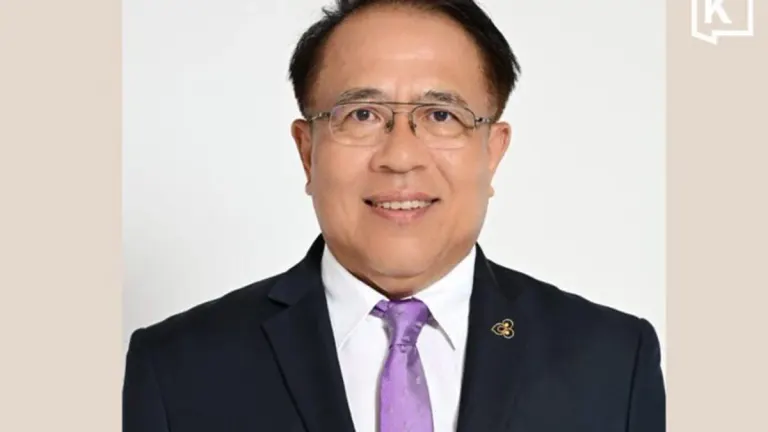 Thai Airways Board Ousts CEO, Names Samrit Acting Chief
