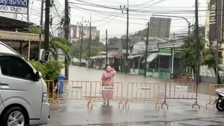 Heavy rain floods roads across Phuket