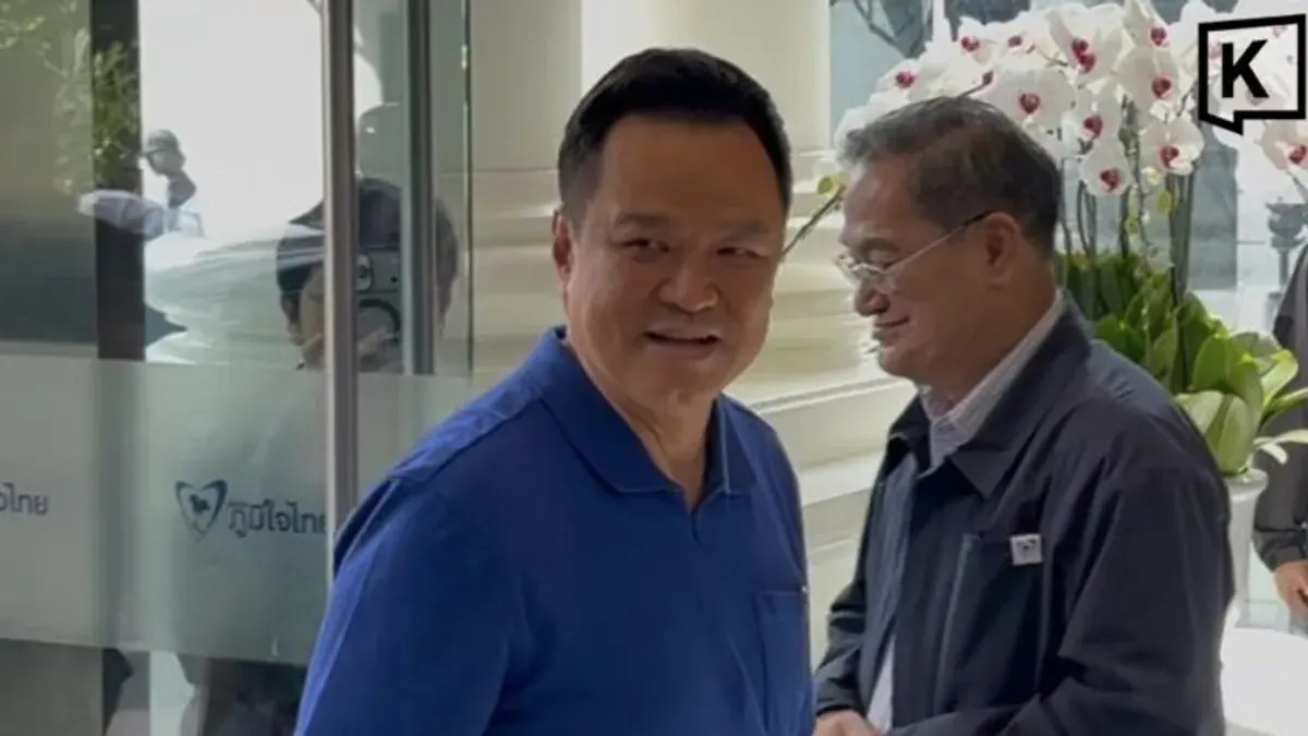 PM Anutin Celebrates 60th Birthday With Party Gathering