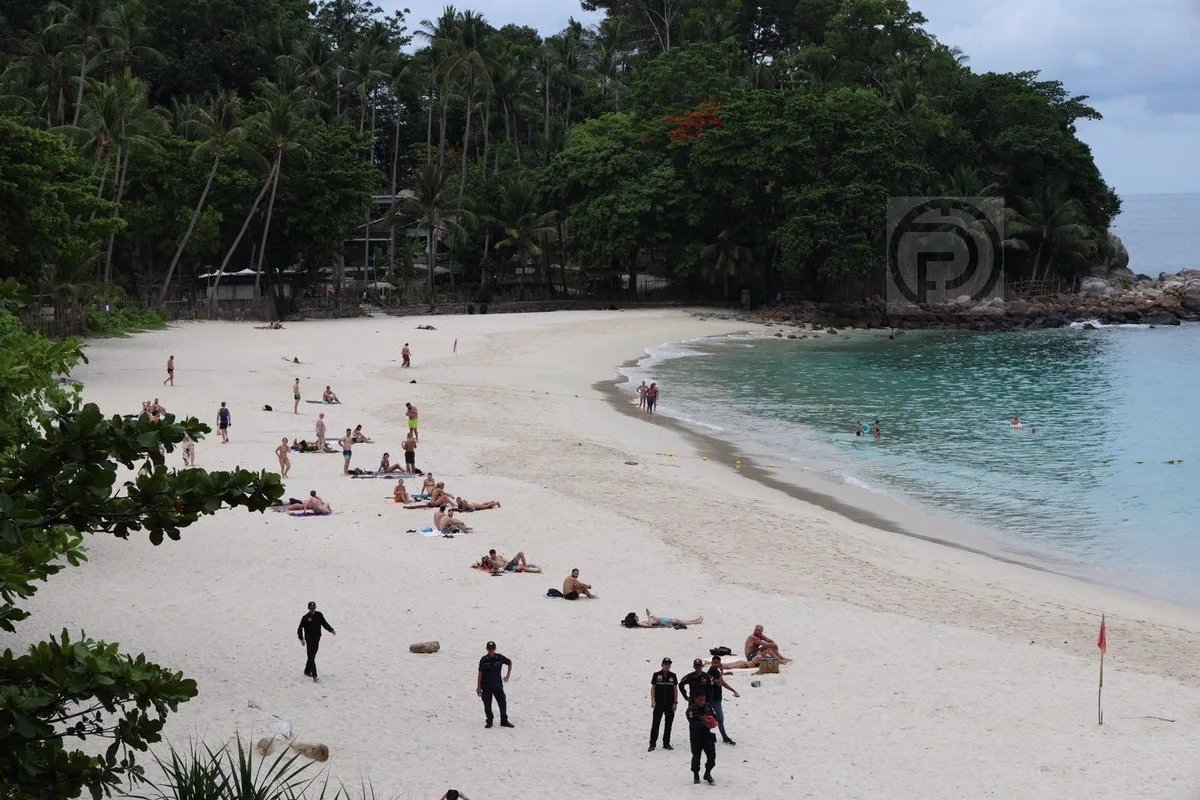 Assistant Minister Inspects on Longstanding Land Encroachment at Freedom Beach