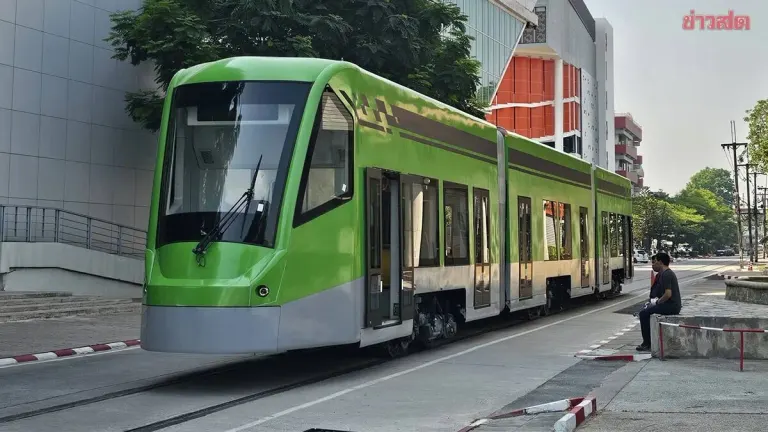 Thai University Tests Homemade Light Rail Tram