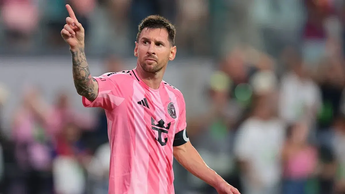 Scaloni Provides Latest Update on Messi's Condition – Admits He May Not Be Fully Fit for World Cup