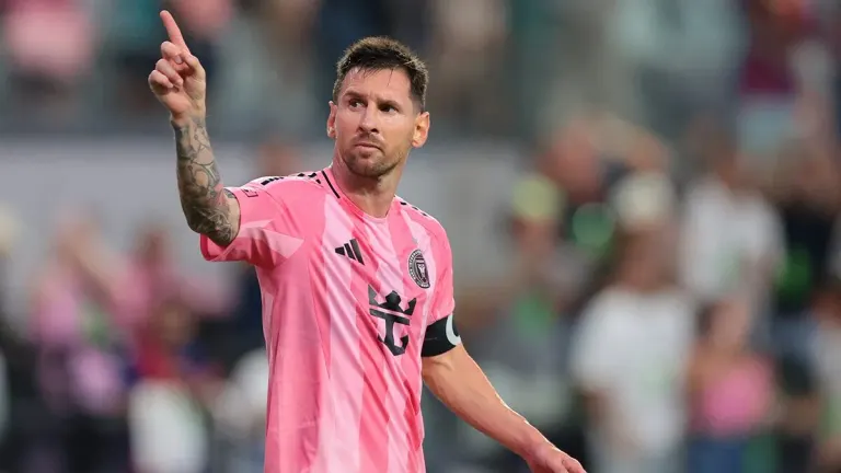Scaloni Provides Latest Update on Messi's Condition – Admits He May Not Be Fully Fit for World Cup