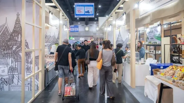 Lampang Businesses Showcase Regional Products at Tourism Fair