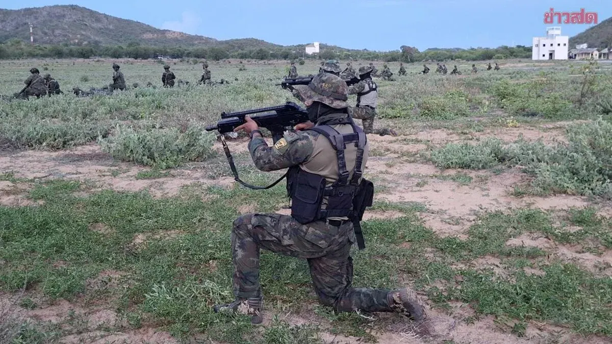TR.69 Intensifies! Navy Commander Inspects UAV and Amphibious Training, Tests Real Combat Capabilities to Counter Eastern Border Threats