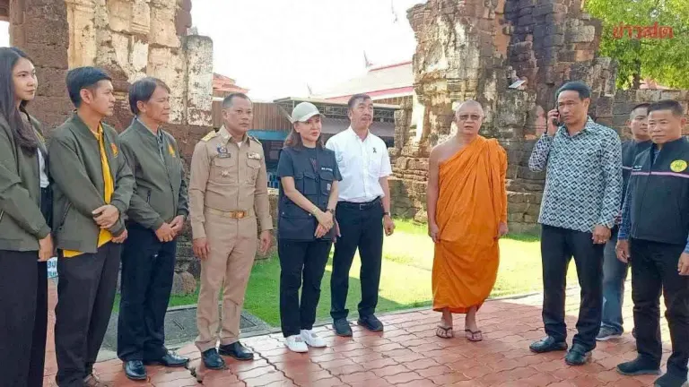Religious Panel Checks Dam, Temples to Prevent Phetchaburi Flooding