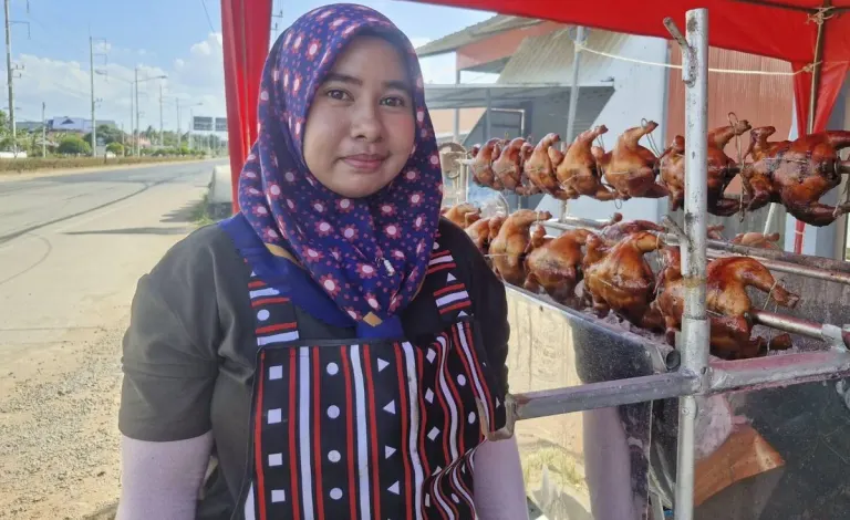 Satun's Featured Dish: 'Oven-Roasted and Rotisserie Chicken' with Aromatic Spice Marinade