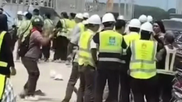 Thai, Chinese workers clash at Rayong construction site, several injured
