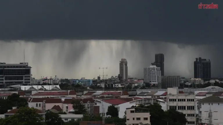 Heavy Rain Alert for 46 Thai Provinces Including Bangkok