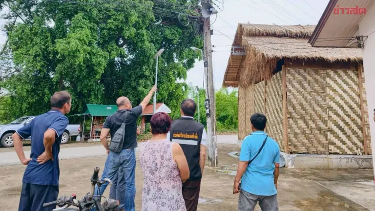 Roofer Struck by Lightning and Falls from Roof After Zinc Sheet Contacts Power Line
