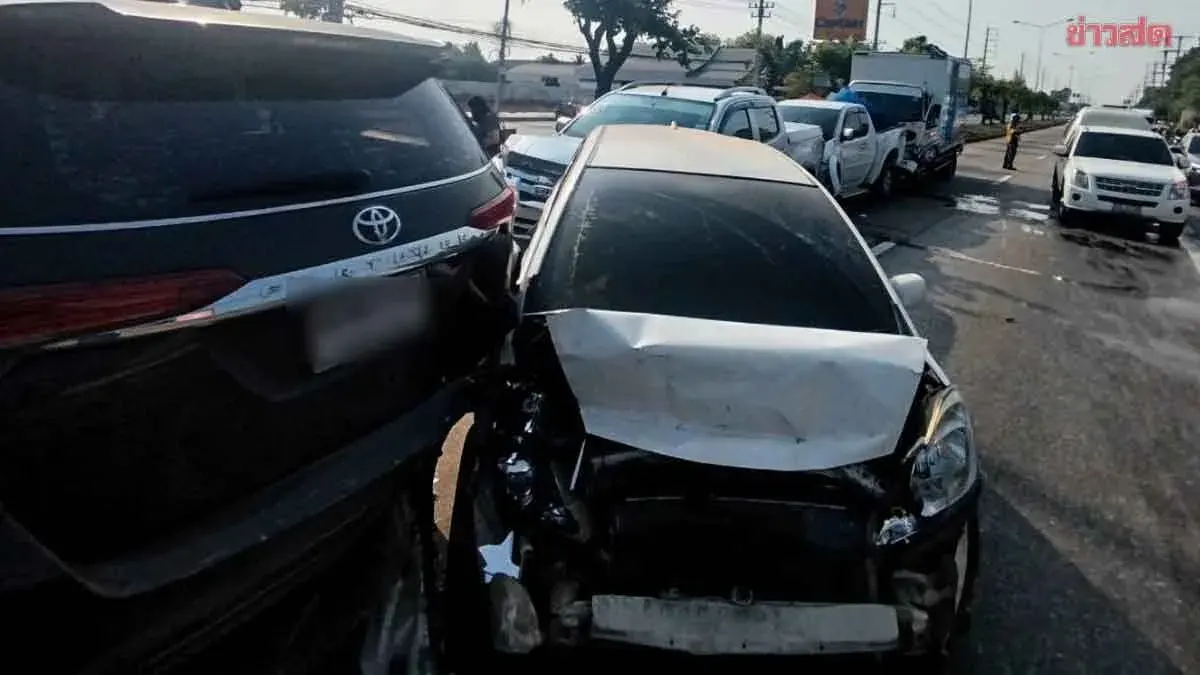 Massive Seven-Vehicle Pileup Leaves 10 Injured in Rush Hour Collision