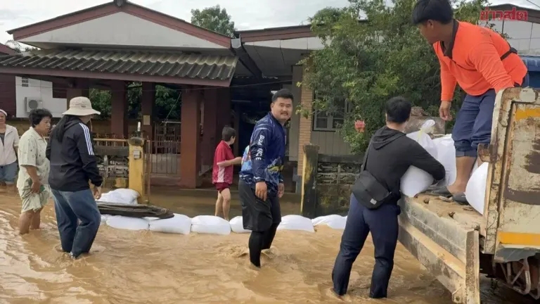 Heavy Rain Floods Four Villages in Chiang Rai