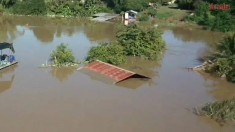 Kanchanaburi Floods Worst in 30 Years Destroy Homes, Fish Farms