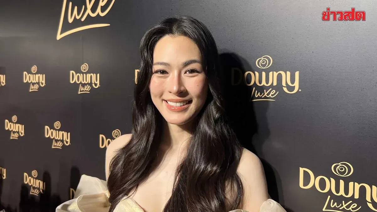 Imposters Posing as Staff Steal From Thai Pop Star Ling Ling