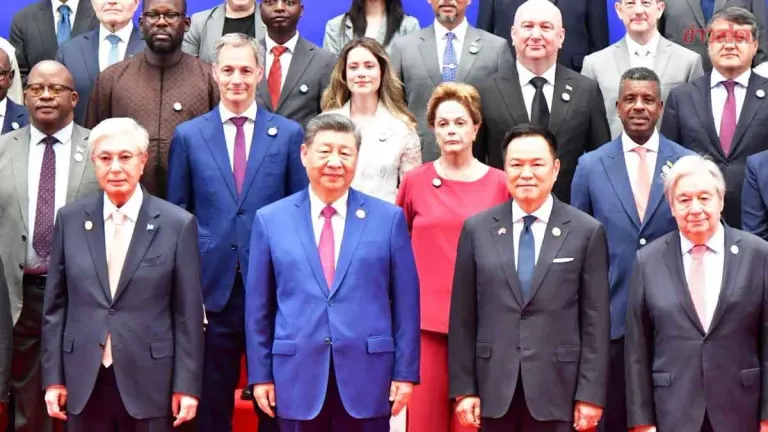 Thailand Proposes Three AI Governance Principles at Global Summit