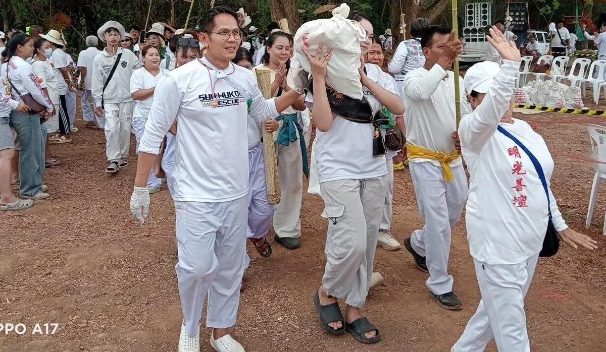 Crowds Flock to Charitable Forest Cleanup Event: 800 Unidentified Remains Exhumed, Multiple Golden Child Statues Discovered