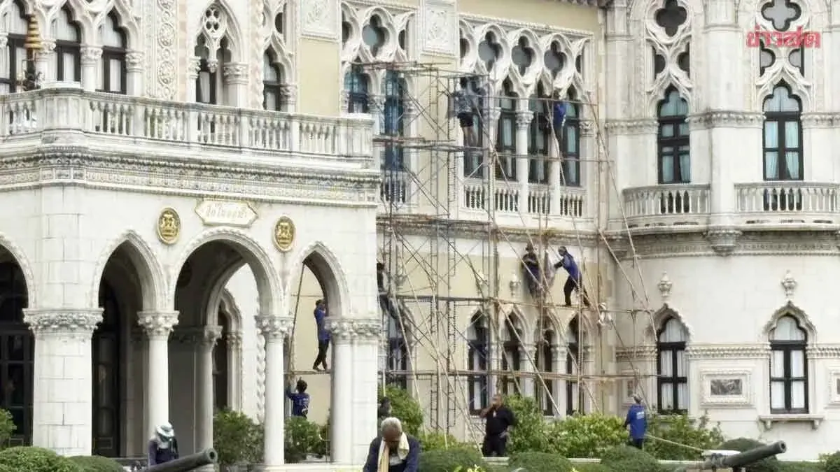 Fresh Coat for the Rainy Season: Government House Rushes Repairs to Thai Twin Towers Building During Anutin's France Trip