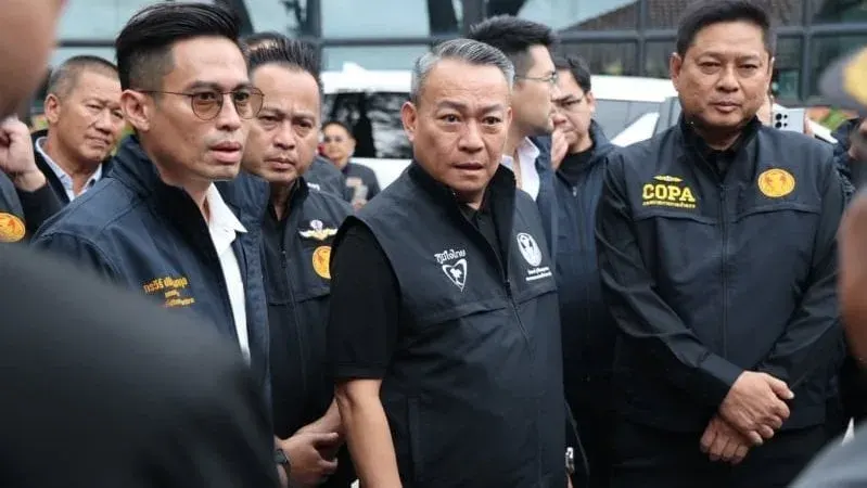House committees hit the beaches