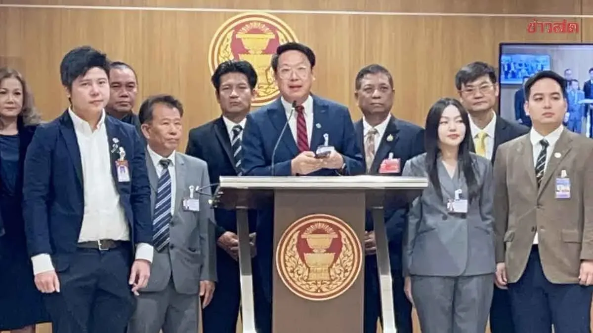 Coalition Party Boots Commerce Minister Supachee Over Durian Live-Streaming Controversy