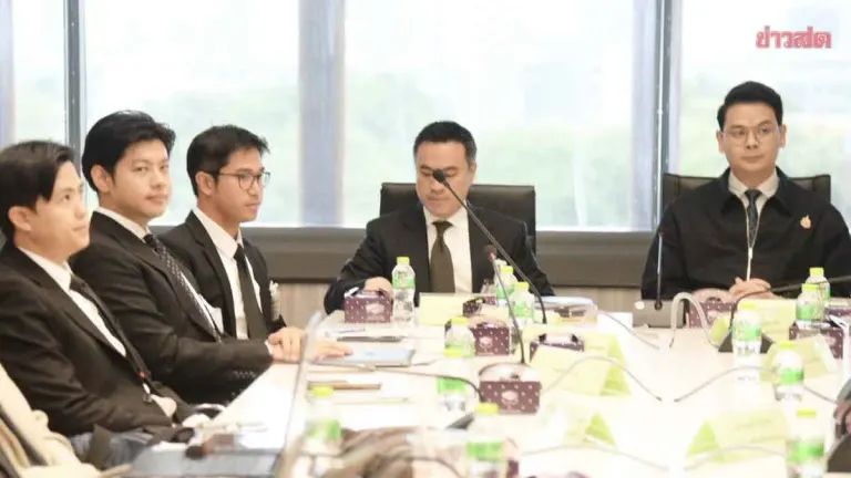 Ministers Meet to Review Bangkok Data Center Licensing Before Board Vote
