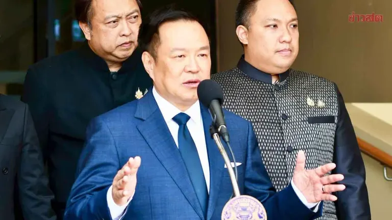 PM Anuthins Orders Search For Welfare Card Gaps