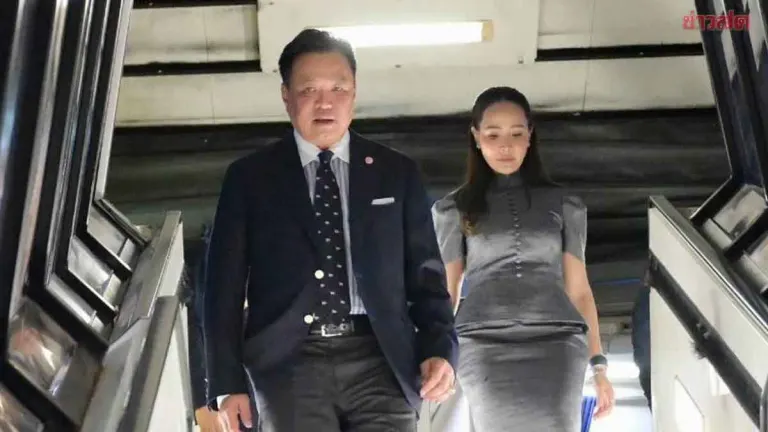 PM Arrives in Tokyo, Cheers Thai Athletes at Asian Games