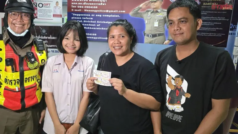 Couple Wins 12 Million Baht in Government Lottery