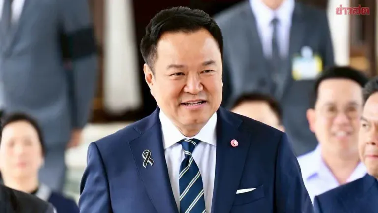Thai PM Heads to Shanghai to Attract AI Investors