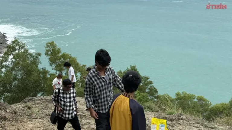 21-Year-Old Man Arrested for Collecting 100-Baht Fees from Tourists at Phromthep Cape