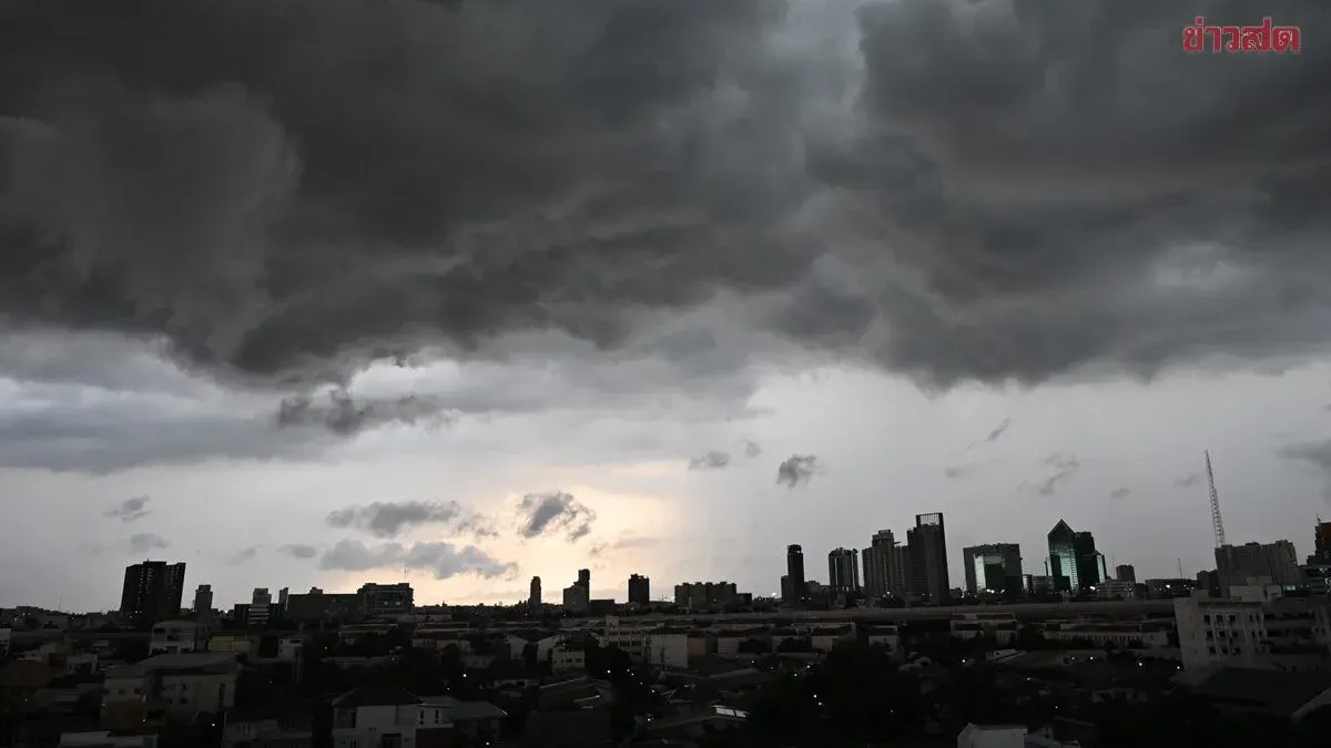Thailand's Meteorology Bureau Warns 44 Provinces of Heavy Rain