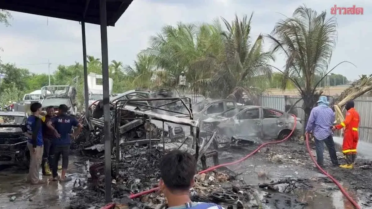 Major Fire at Government Vehicle Compound in Bang Nam Prio Destroys Over 10 Vehicles