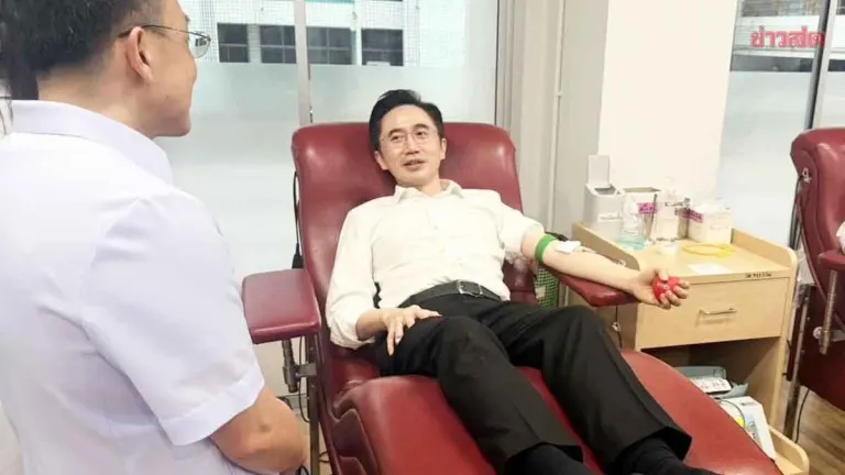 Deputy PM Donates Blood for Nonthaburi School Incident Victims