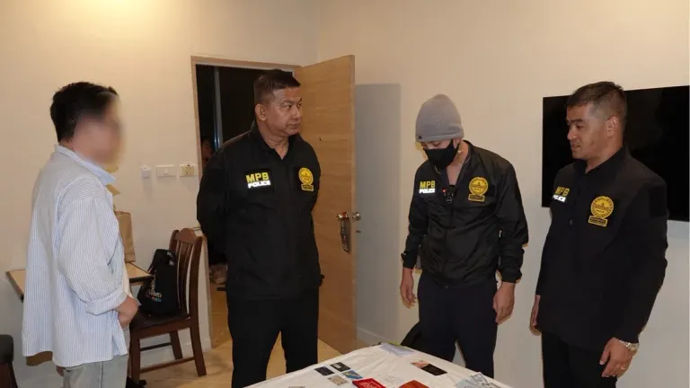 Police Dismantle Vietnamese Call Center Gang, Seize Gold and iPhones