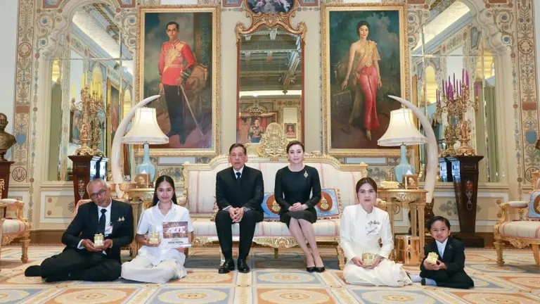 King and Queen Receive Phuket Youth After Got Talent Win
