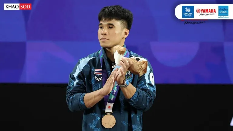 Thai Weightlifter Theeraphong Wins Bronze Despite Knee Injuries