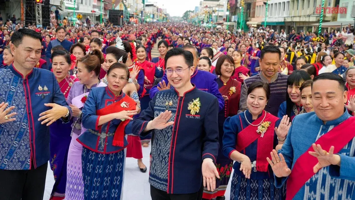 Deputy PM Joins Nakhon Phanom's Sacred Serpent Festival Parade