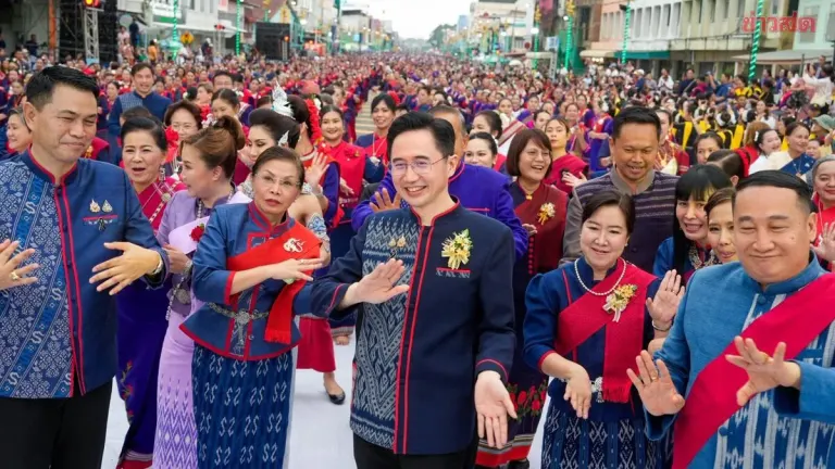 Deputy PM Joins Nakhon Phanom's Sacred Serpent Festival Parade