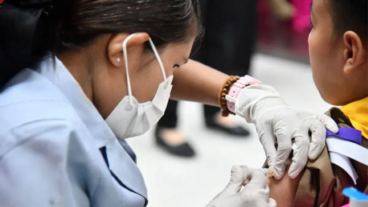 Bangkok Launches Dengue Vaccine Program for Grade 4 Students