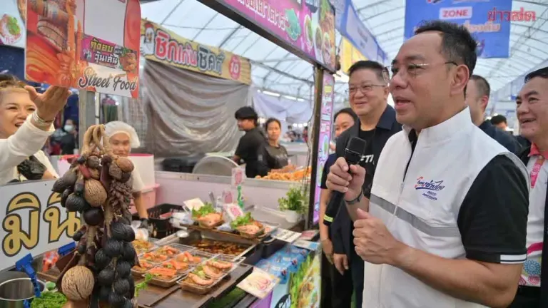 Commerce Ministry Launches Cost-of-Living Relief Sale in Udon Thani