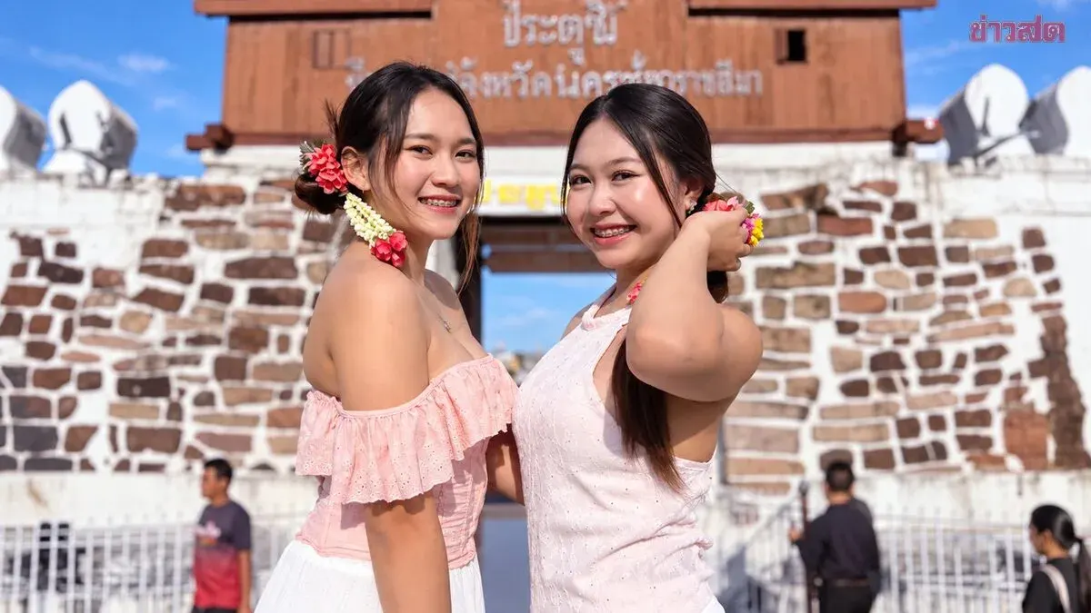 Thai Flower Garland Fashion Trend Boosts Sales by 30%