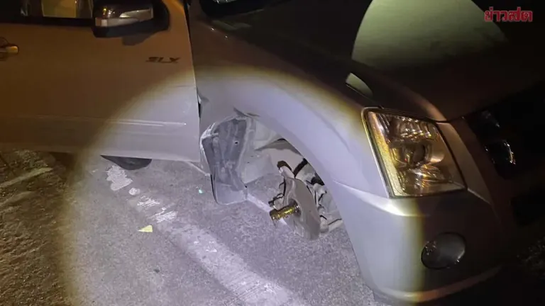 Pickup Tire Blowout Throws 20‑Year‑Old to Death on Phuket Bridge