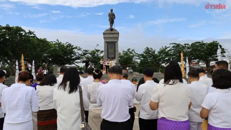 Uttradit Marks 111-Year City Anniversary With Grand Merit-Making Ceremony