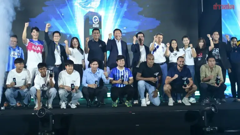 Chonburi FC Celebrates End of Thai League Season with Awards Ceremony and Unveiling of Two New Players