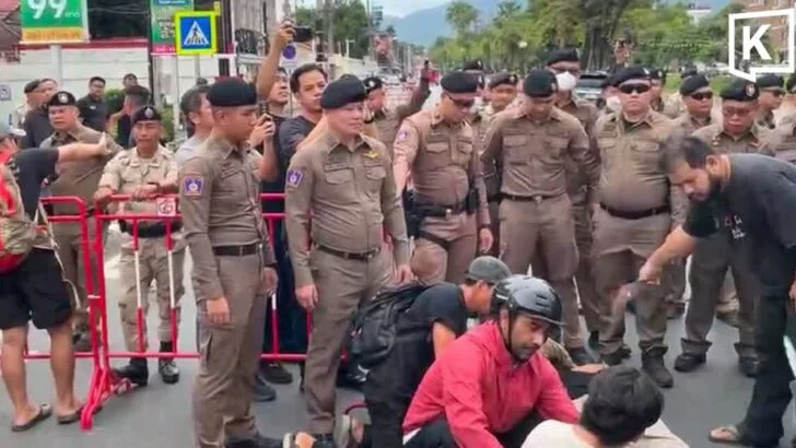 Two Injured In Clash Between Protesters And Police At China Consulate