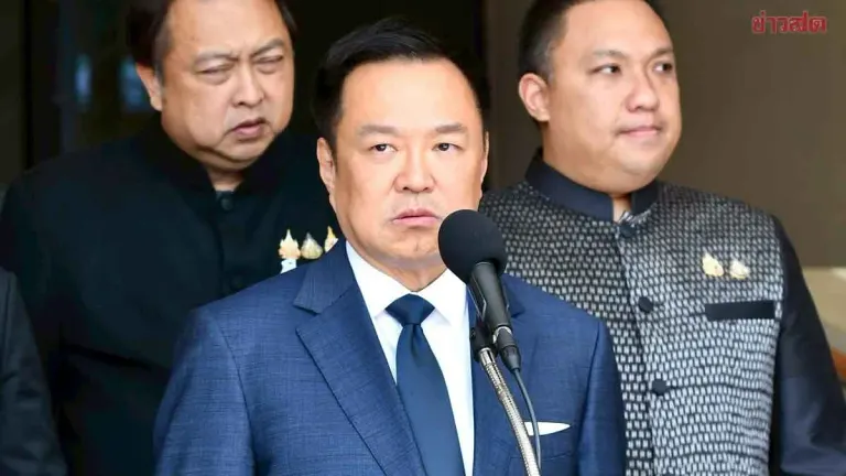 PM Vows to Pursue Local Exam Cheating Scandal to the Top