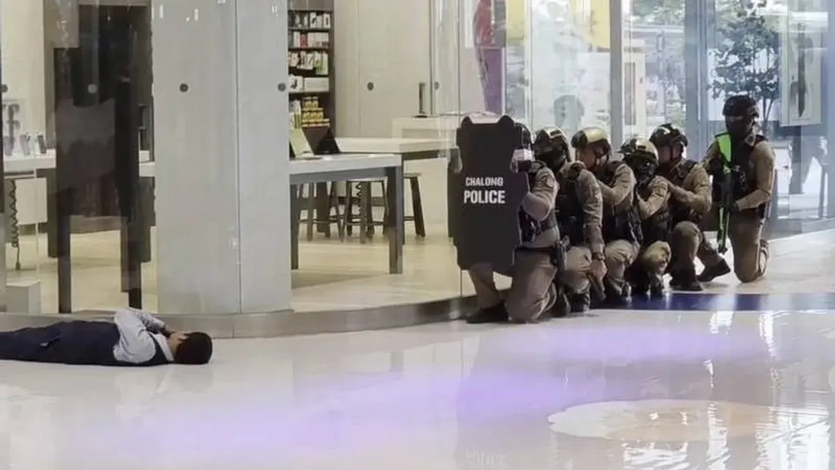 Chalong Police Conduct Active-Shooter Drill at Phuket Mall