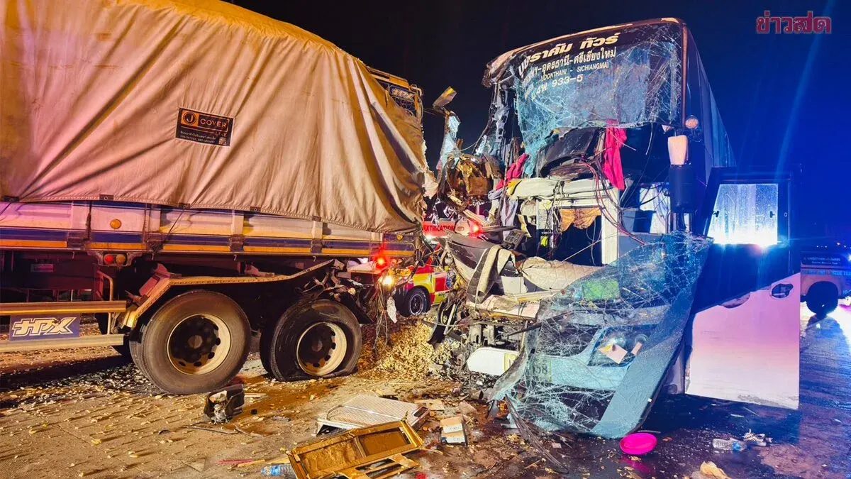 Packed Tour Bus Crashes into 18-Wheel Truck After Sudden Lane Change, 27 Injured