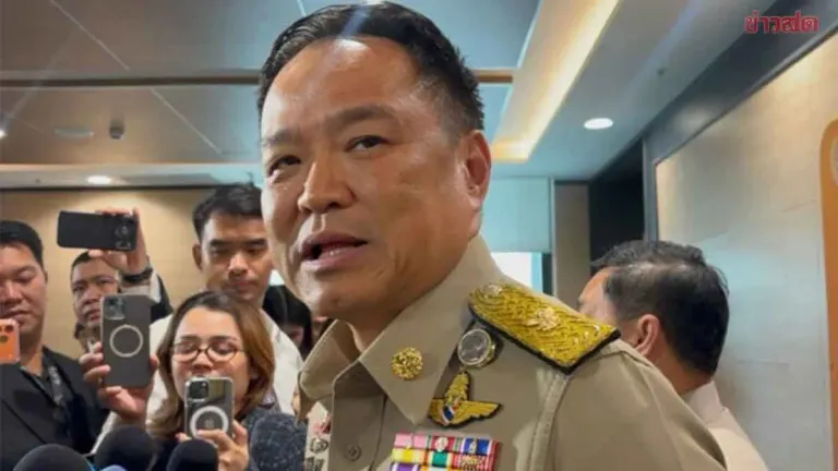 PM Vows Firm Anti-Corruption Stance, Warns Those Exposing Bribery Must Be Ready for Countersuit