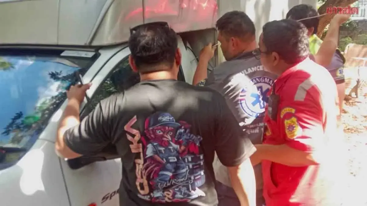 Frightening Moment: Parent Leaves 5-Year-Old Locked Inside Delivery Van, Rescue Teams Rush to Free Child Safely