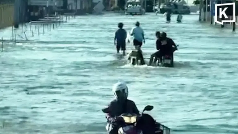 Chachoengsao Residents Brace for Possible Month-Long Flood Extension